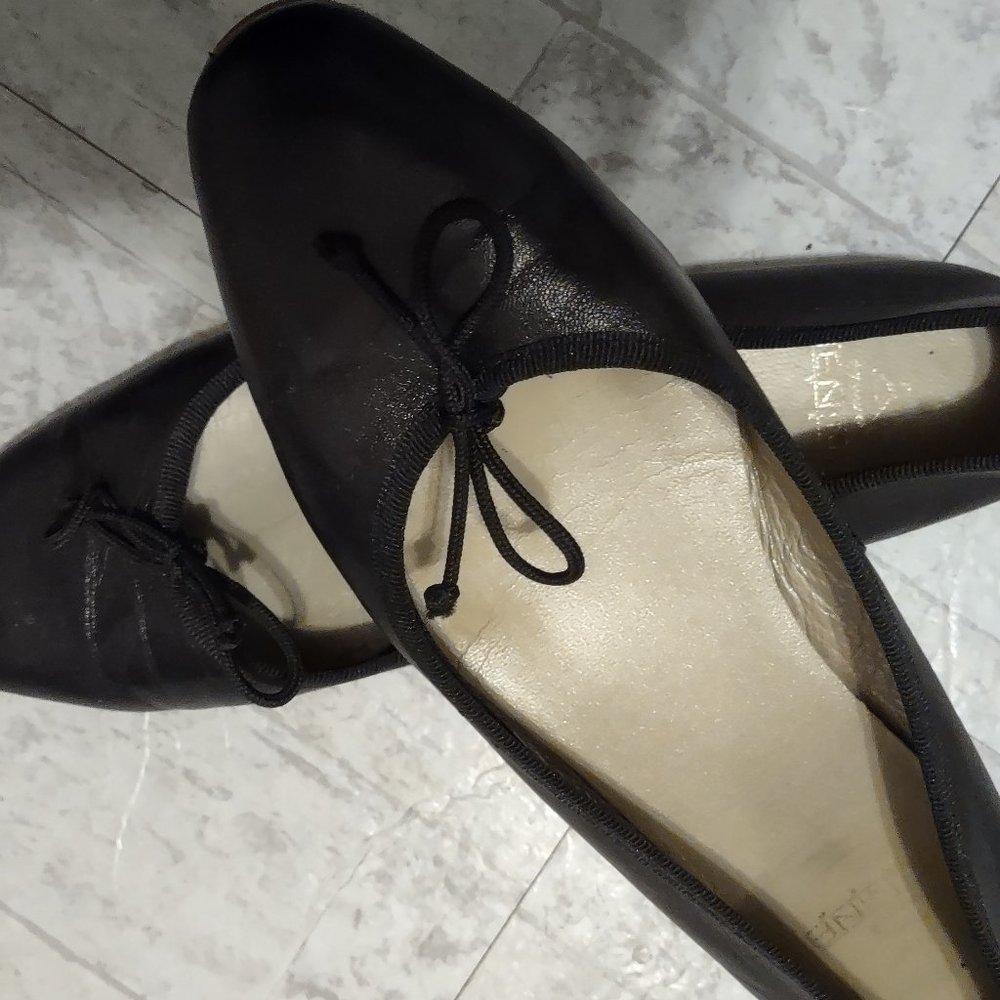 Unlisted black leather ballet flat wth bow black 38/7.5 like new with taps
